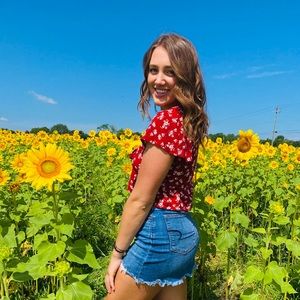 Meet your Posher, Makayla